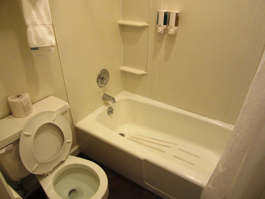 White Buffalo Hotel West Yellowstone Δωμάτιο φωτογραφία